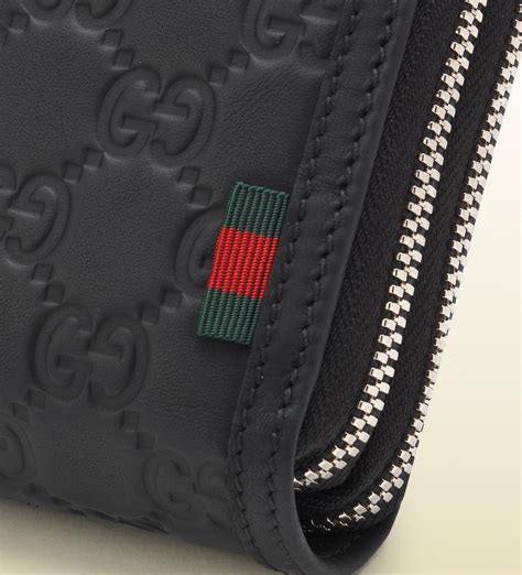 gucci zipper wallet